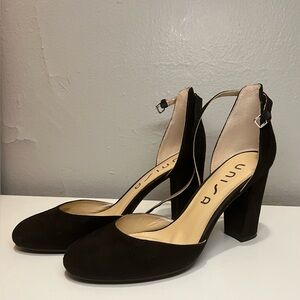 Round Toe Black Block Heels